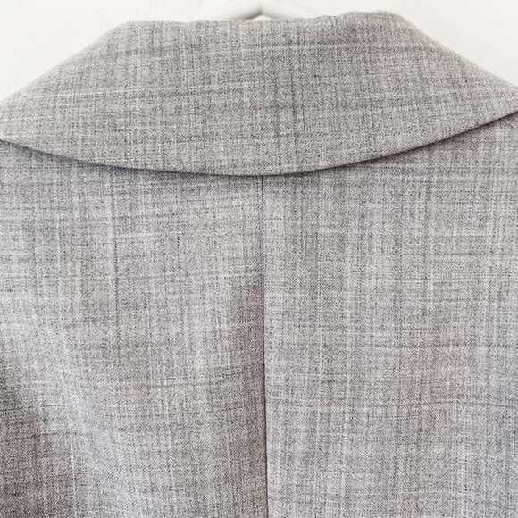 Body by Victoria Grey Blazer - Picture 9 of 9